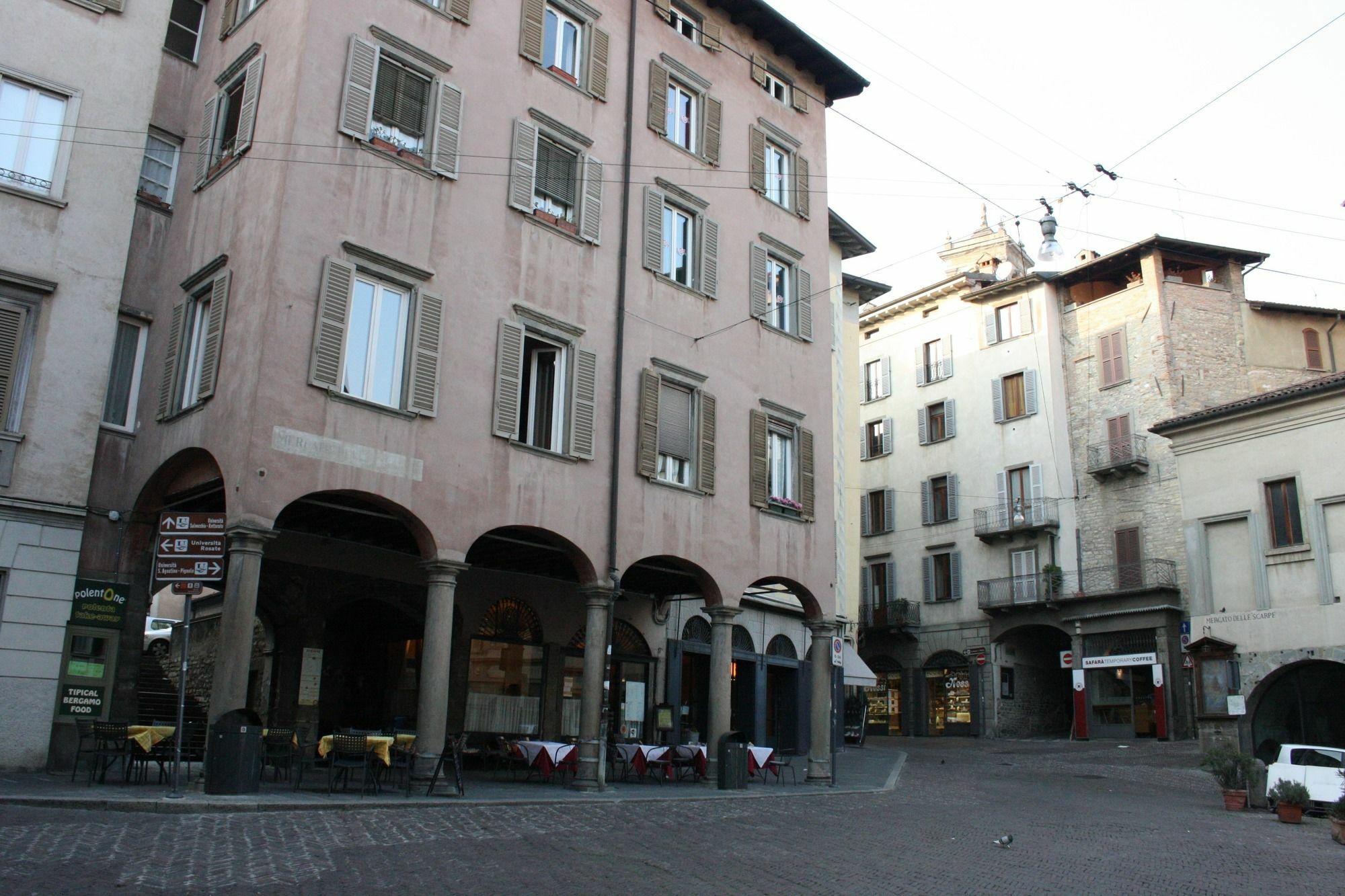 La Luna Blu In Old Town Bergamo Eksteriør billede